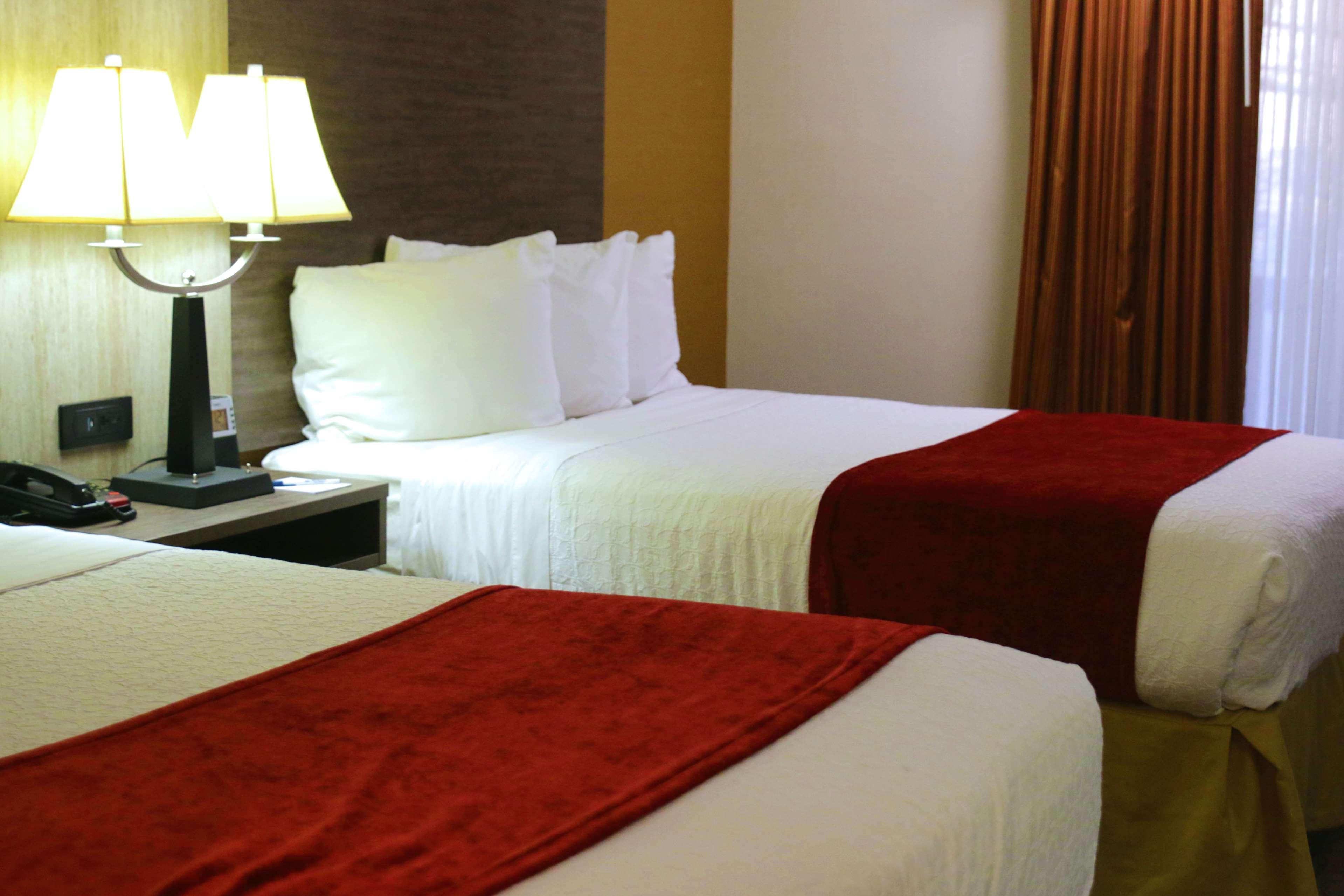 Best Western Galleria Inn & Suites Cheektowaga Exterior foto
